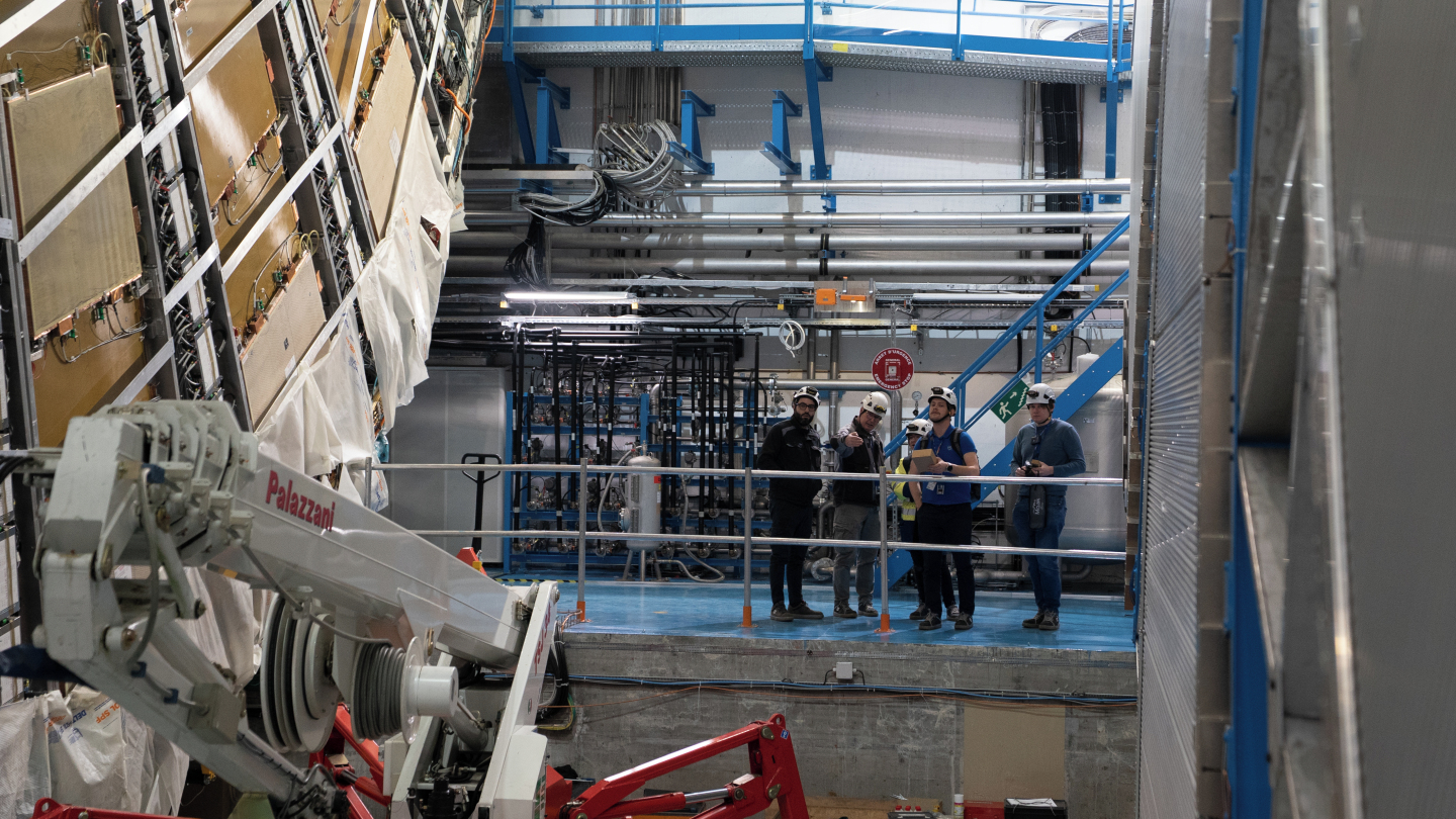 Robotic test installation in the ATLAS cavern of HiLumi LHC vacuum module