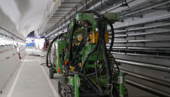 Signing of vertical cores contract for the HL-LHC