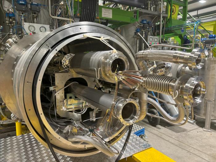 Update on the reconfiguration of the test benches at SM18 for the cold tests of the HL-LHC cryo-magnets