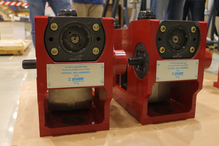 First HL-LHC jacks tested and validated at CERN