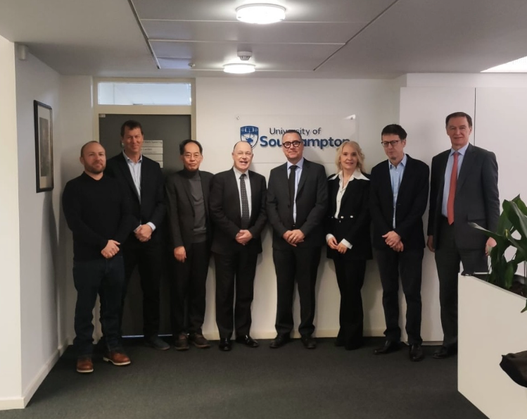 Completion of DFX and DFM cryostats for the HiLumi LHC Cold Powering Systems
