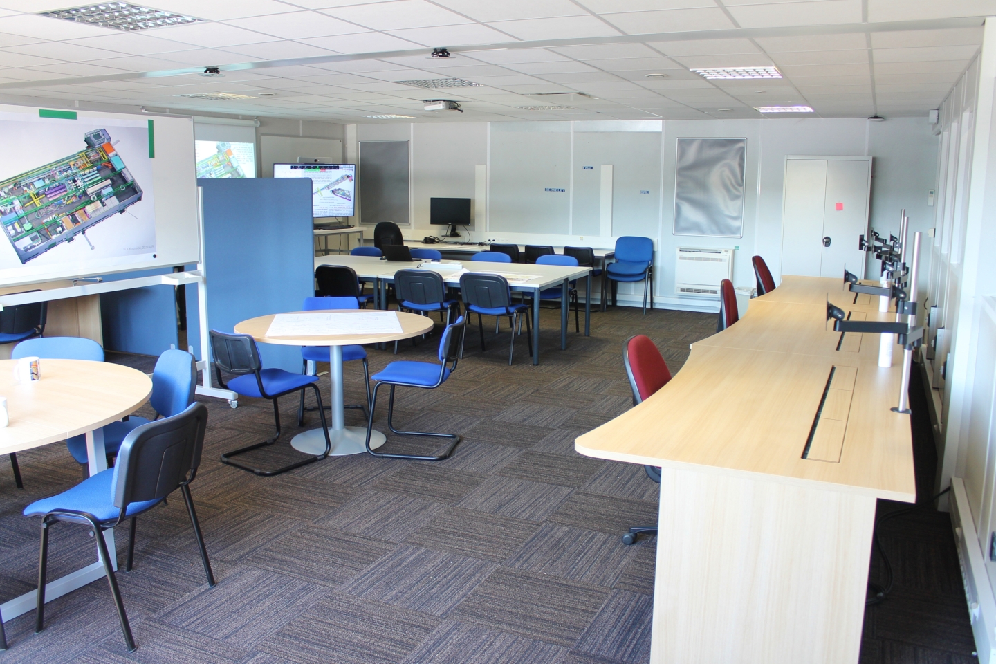 The IT String control room gets ready!